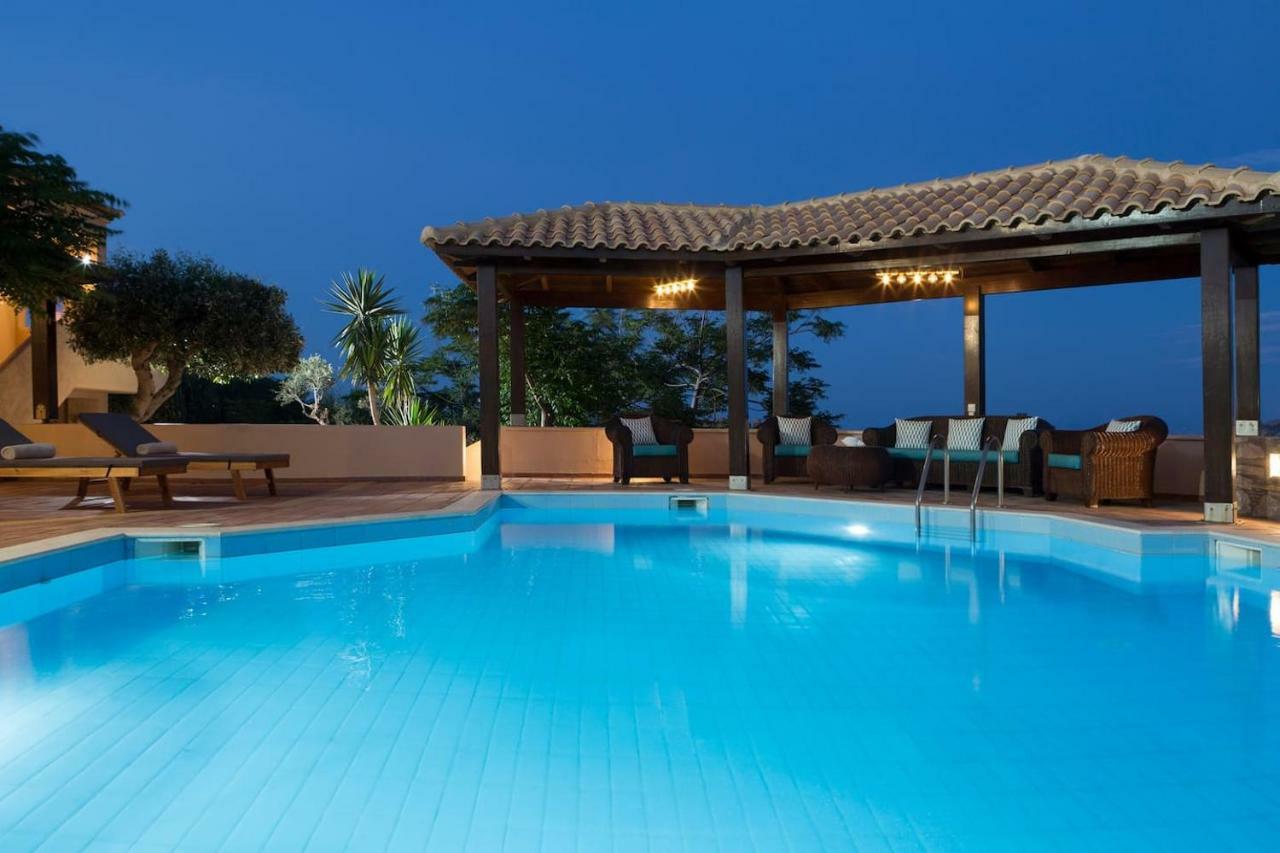 White Sand Villa. Spacious Villa With Prive Pool. アギア・ペラギア エクステリア 写真